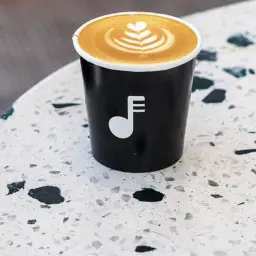 كورتادو حار